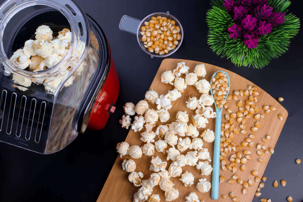 Feasibly Pop The Best Popcorn Kernels For Air Popper- Review & Buying Guide 2024